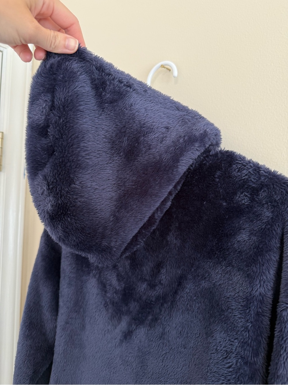 AERIE Super Soft Faux Fur 1/4 Zip Hoodie Deep Purple Sweatshirt Women’s Small - Picture 3 of 14